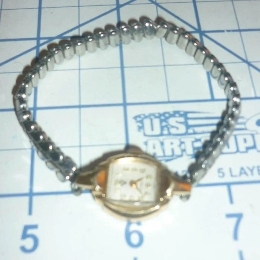 Vintage Ladies Gem 17 Jewels Mechanical Watch Round‎ Face Baldwin Expansion Band
